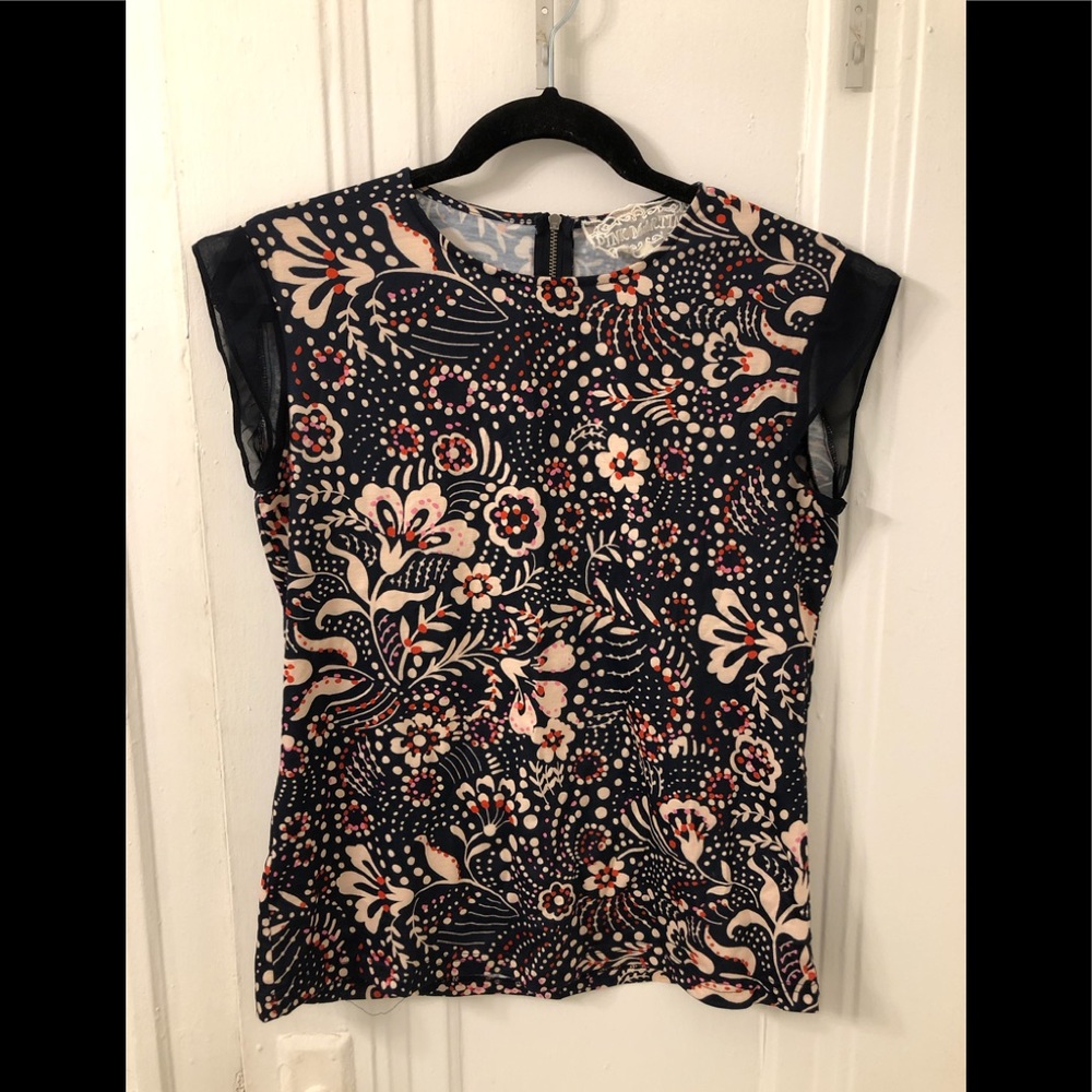 Pink Martini floral top size xs